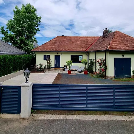 Haus Am * Maria Woerth